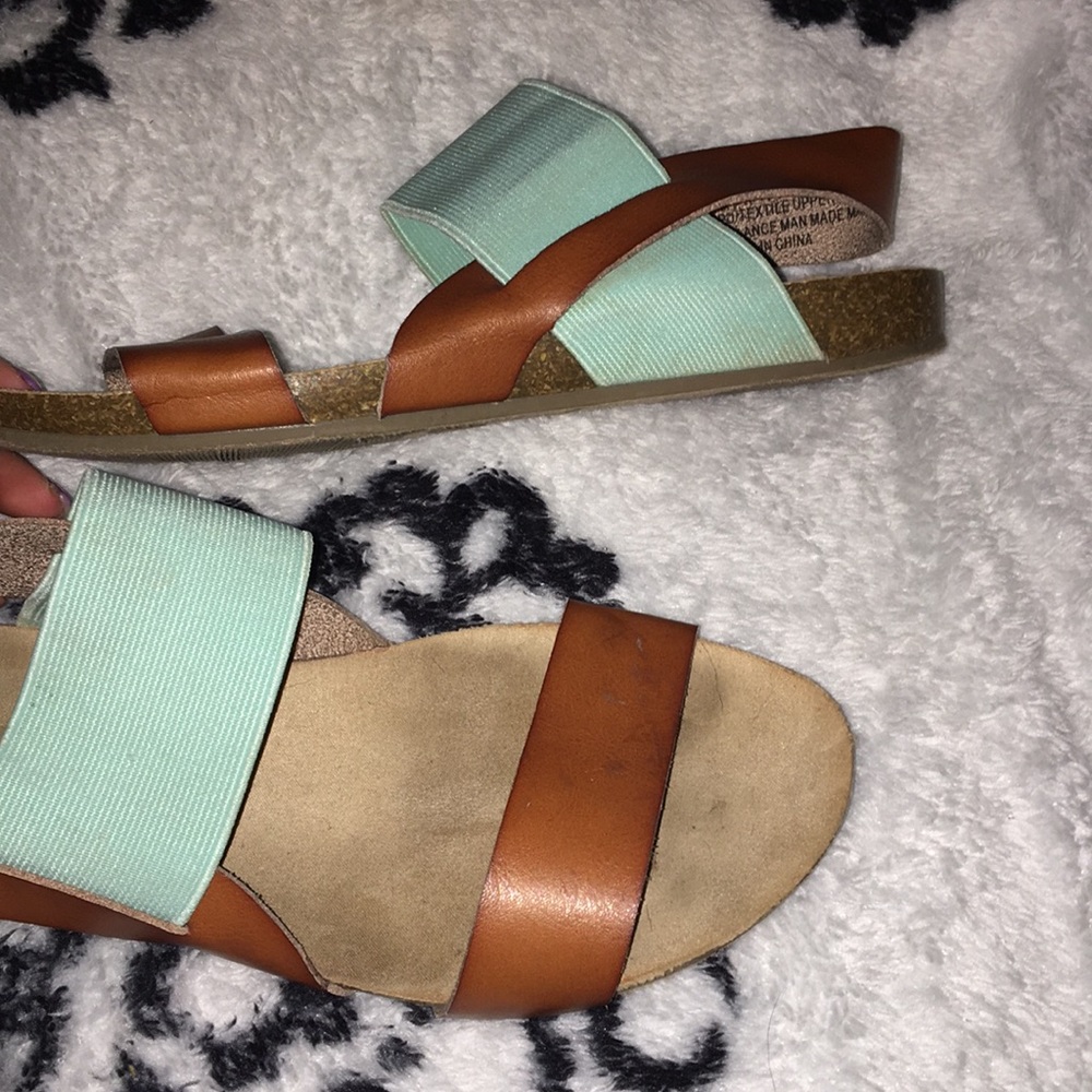 Shoes - Picture 3 of 3